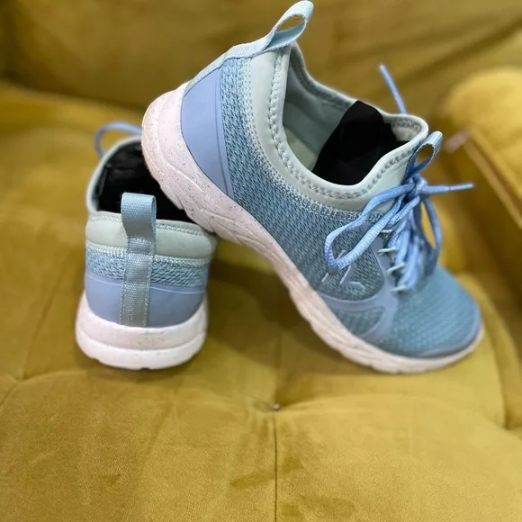 Vionic Alma sneakers size women’s 8.5 - Picture 3 of 3